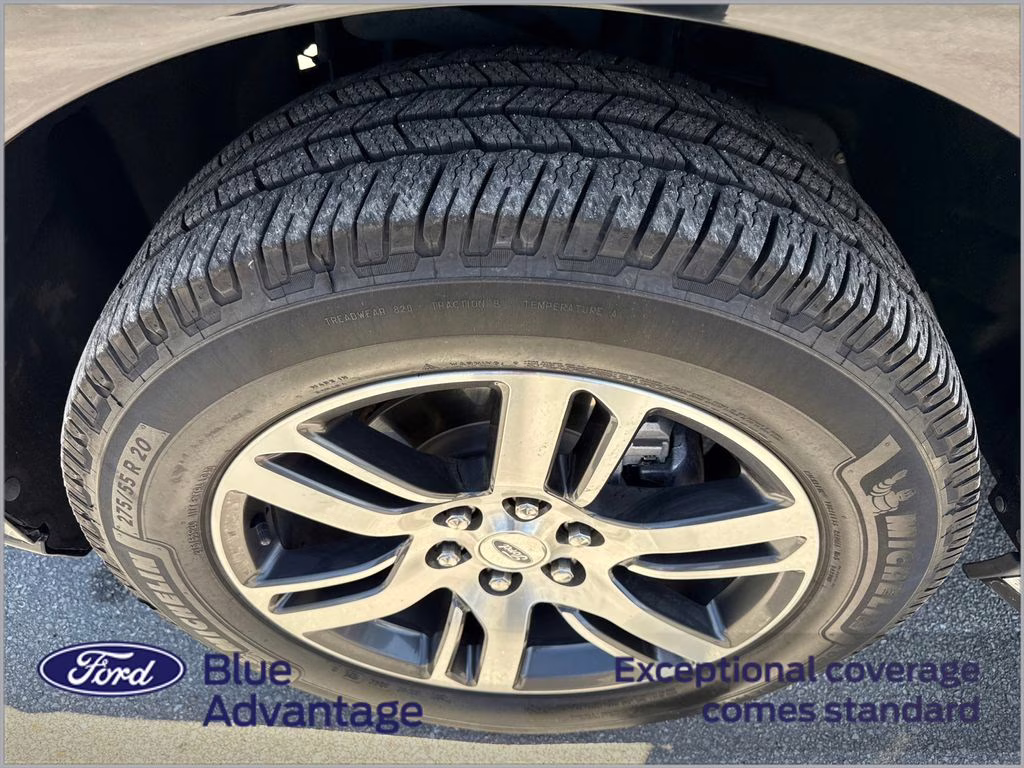 2023 Agate Black Metallic Ford Expedition Limited RWD SUV