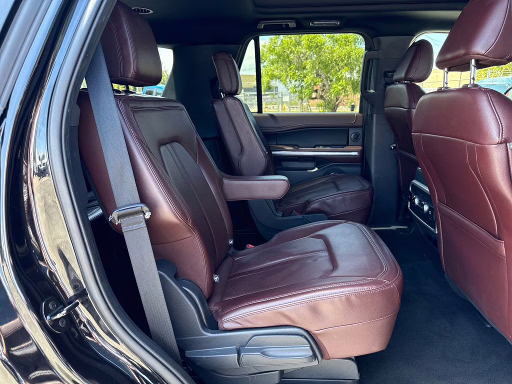 2023 Agate Black Metallic Ford Expedition Limited RWD SUV