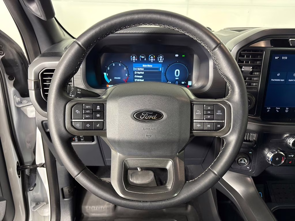 2024 Oxford White Ford F-150 XLT 4X4 Truck