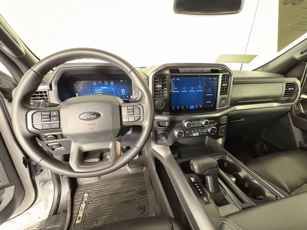 2024 Oxford White Ford F-150 XLT 4X4 Truck