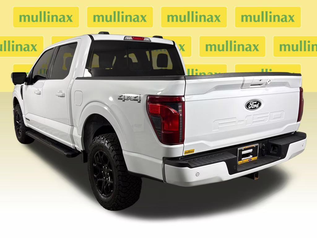 2024 Oxford White Ford F-150 XLT 4X4 Truck