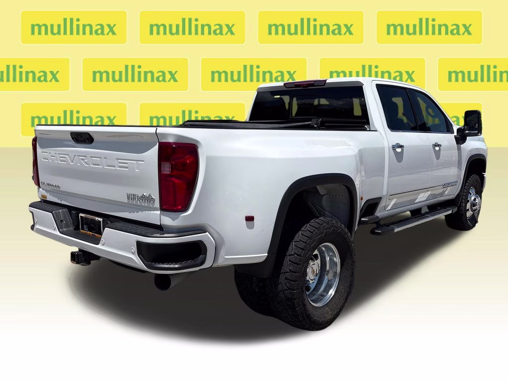 2024 Summit White Chevrolet Silverado 3500HD High Country 4X4 Truck