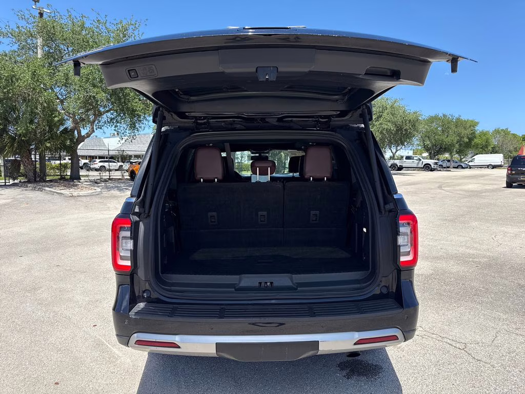 2023 Agate Black Metallic Ford Expedition Limited RWD SUV