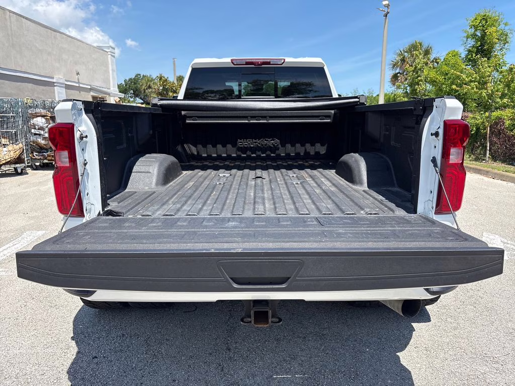 2024 Summit White Chevrolet Silverado 3500HD High Country 4X4 Truck