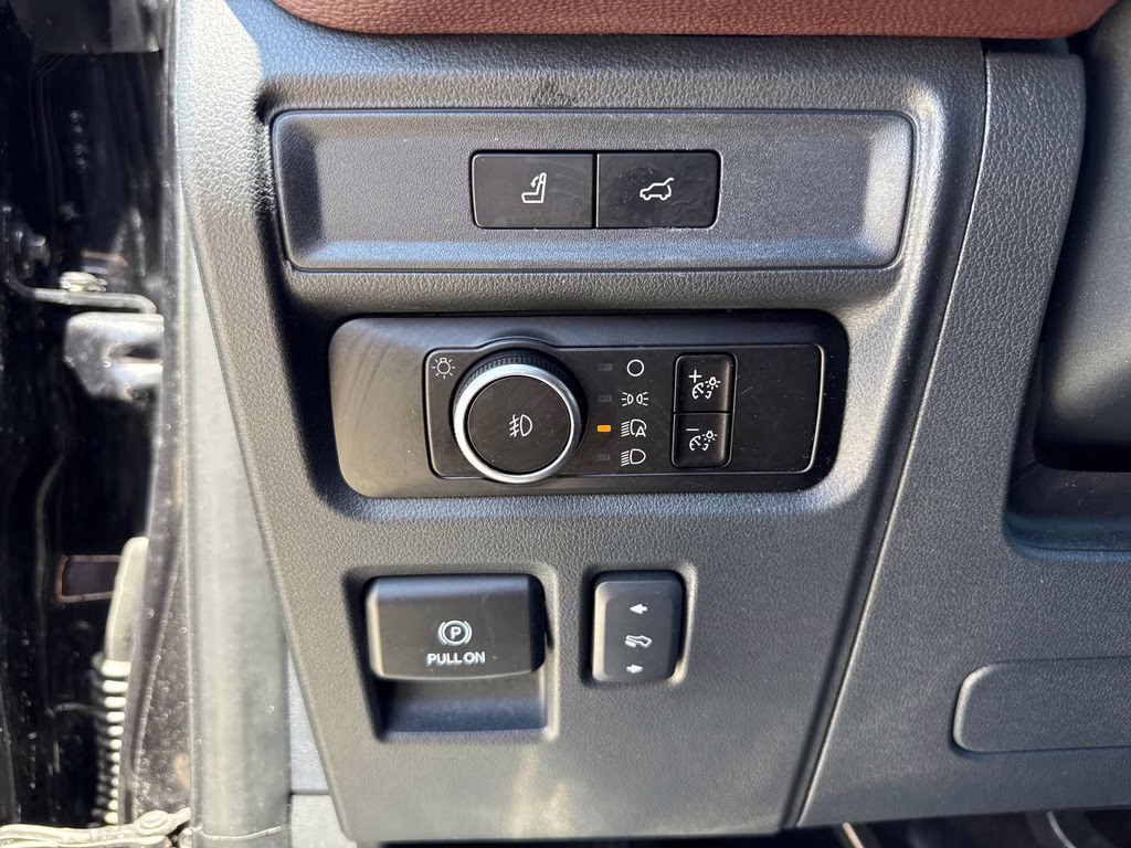 2023 Agate Black Metallic Ford Expedition Limited RWD SUV