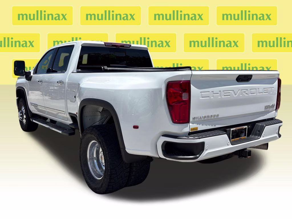 2024 Summit White Chevrolet Silverado 3500HD High Country 4X4 Truck