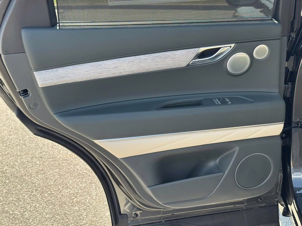 2026 Makalu Gray Genesis GV80 2.5T Advanced AWD SUV