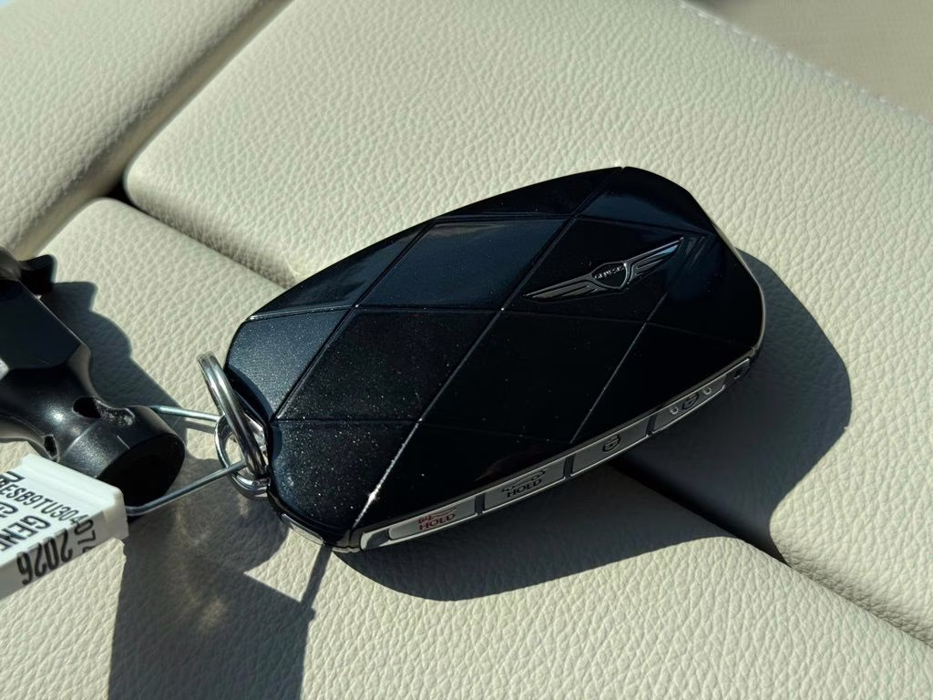 2026 Makalu Gray Genesis GV80 2.5T Advanced AWD SUV