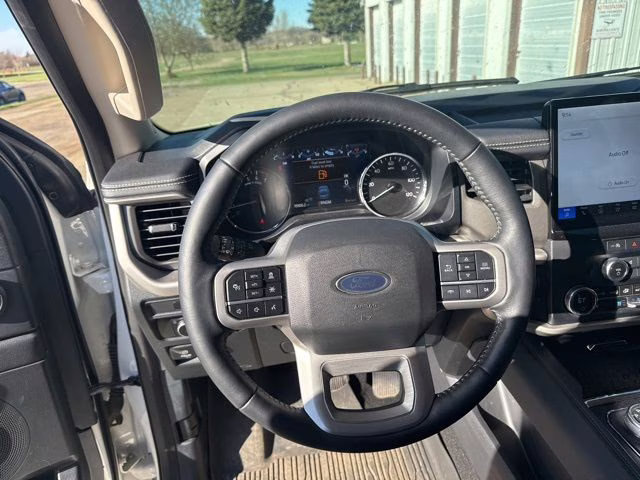 2024 White Metallic Ford Expedition Max XLT 4X4 SUV