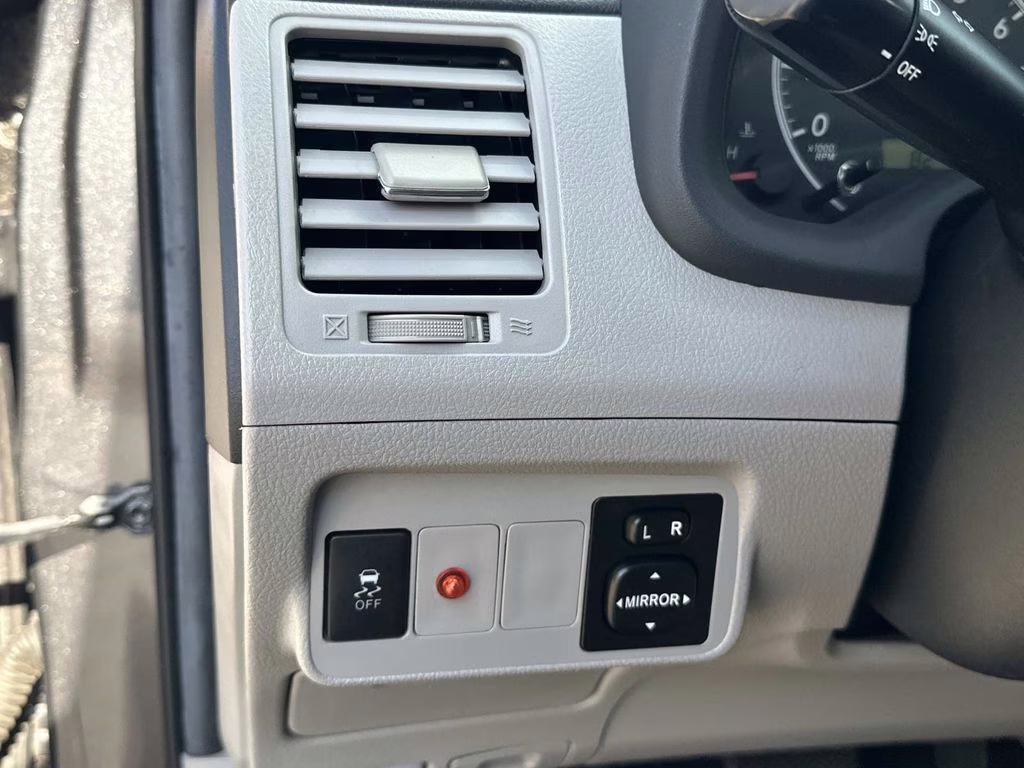 2013 Magnetic Gray Metallic Toyota Corolla LE FWD Sedan