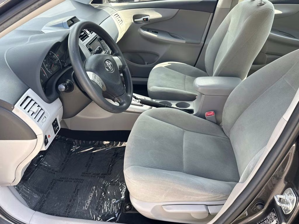 2013 Magnetic Gray Metallic Toyota Corolla LE FWD Sedan