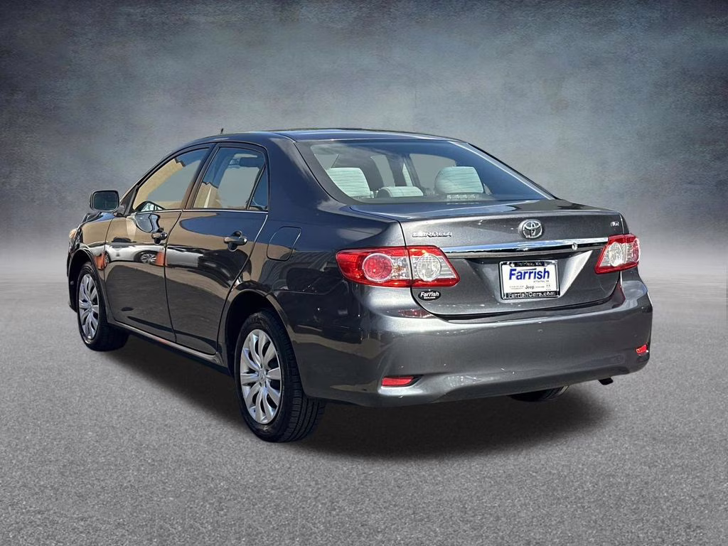 2013 Magnetic Gray Metallic Toyota Corolla LE FWD Sedan