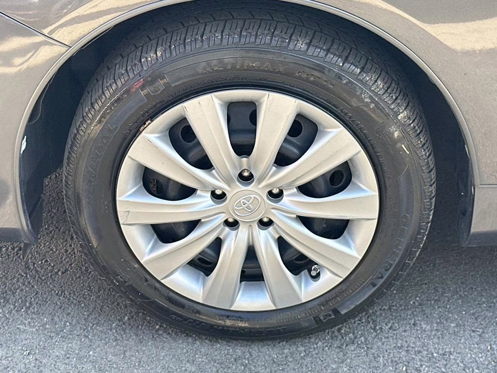 2013 Magnetic Gray Metallic Toyota Corolla LE FWD Sedan