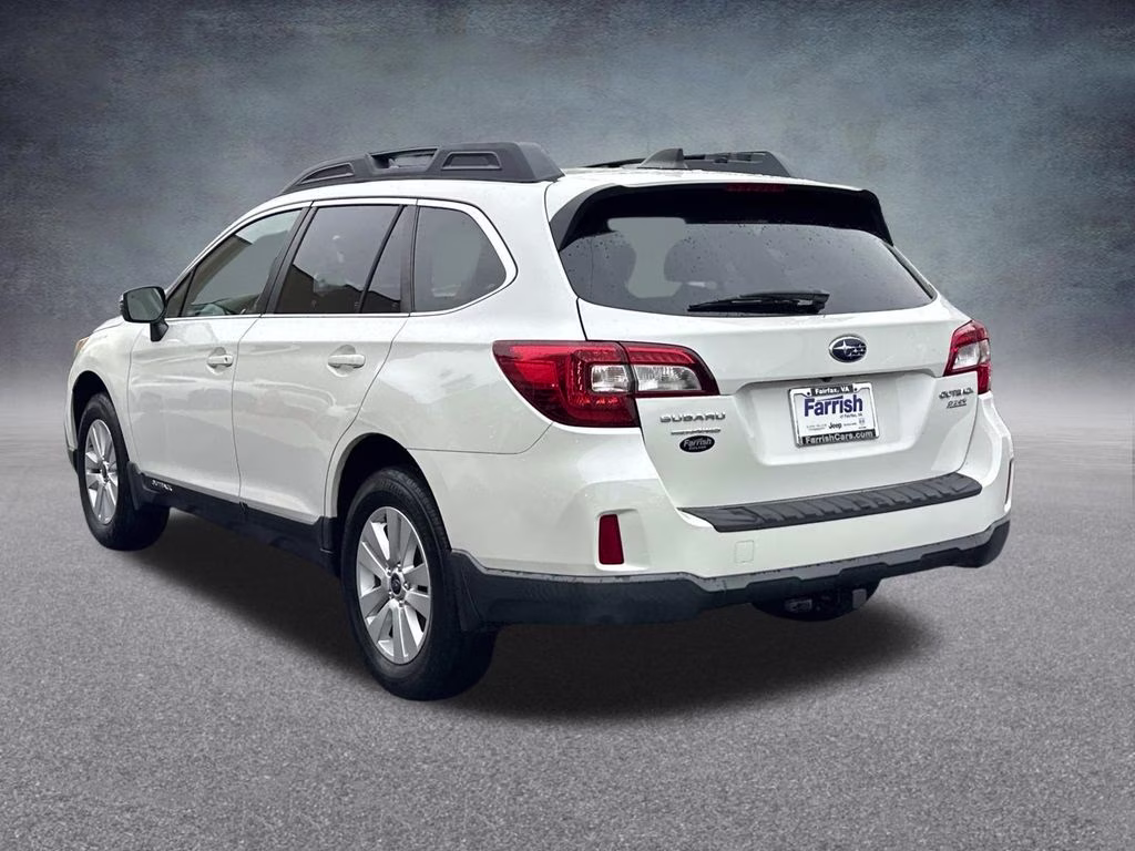 2017 Crystal White Pearl Subaru Outback 2.5i Premium AWD SUV
