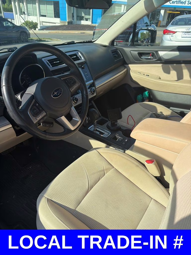 2017 Crystal White Pearl Subaru Outback 2.5i Premium AWD SUV