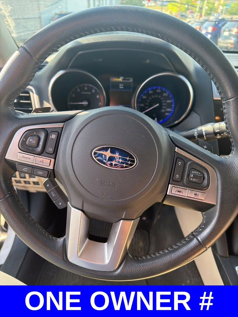 2017 Crystal White Pearl Subaru Outback 2.5i Premium AWD SUV