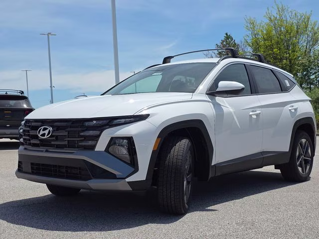 2026 White Pearl Hyundai Tucson SEL AWD SUV