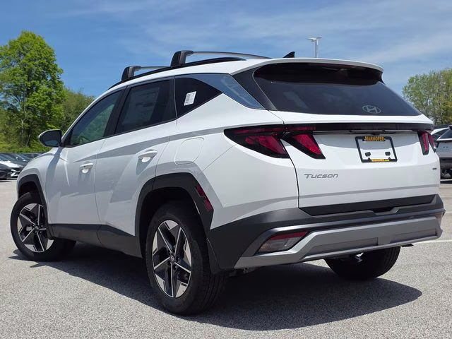 2026 White Pearl Hyundai Tucson SEL AWD SUV