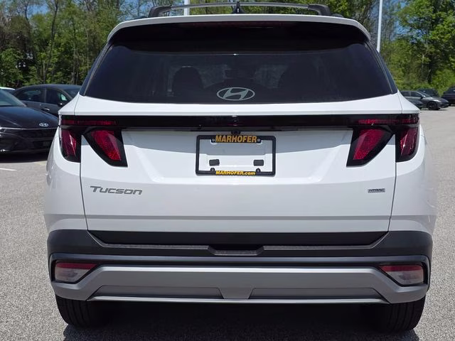 2026 White Pearl Hyundai Tucson SEL AWD SUV