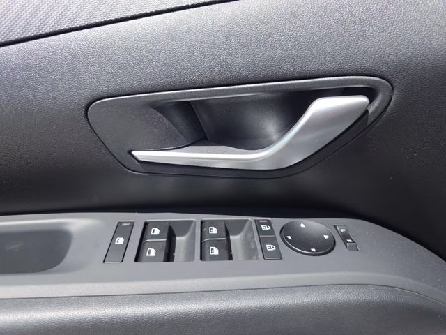 2026 White Pearl Hyundai Tucson SEL AWD SUV