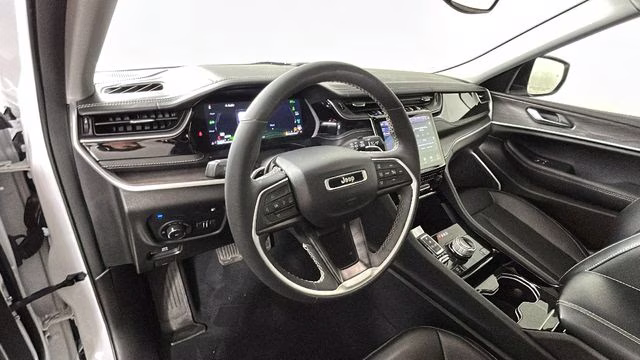 2023 Bright White Clearcoat Jeep Grand Cherokee 4xe 4X4 SUV