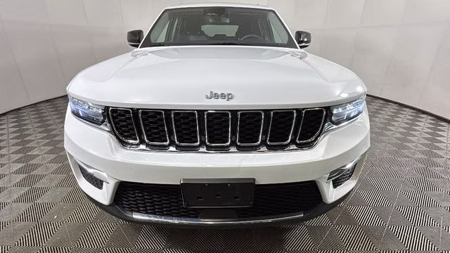 2023 Bright White Clearcoat Jeep Grand Cherokee 4xe 4X4 SUV