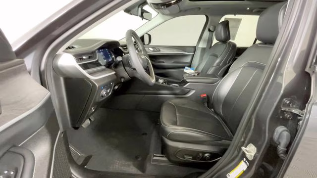 2024 Baltic Gray Metallic Clearcoat Jeep Grand Cherokee 4xe 4X4 SUV