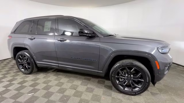 2024 Baltic Gray Metallic Clearcoat Jeep Grand Cherokee 4xe 4X4 SUV
