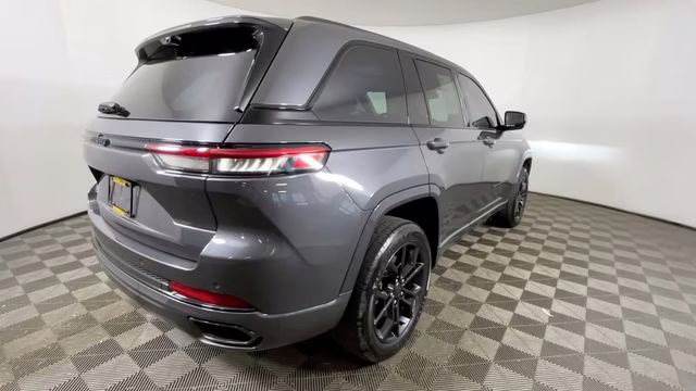 2024 Baltic Gray Metallic Clearcoat Jeep Grand Cherokee 4xe 4X4 SUV