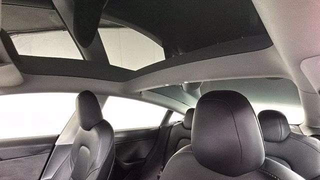 2021 Pearl White Multi-Coat Tesla Model 3 Standard Range Plus RWD Sedan