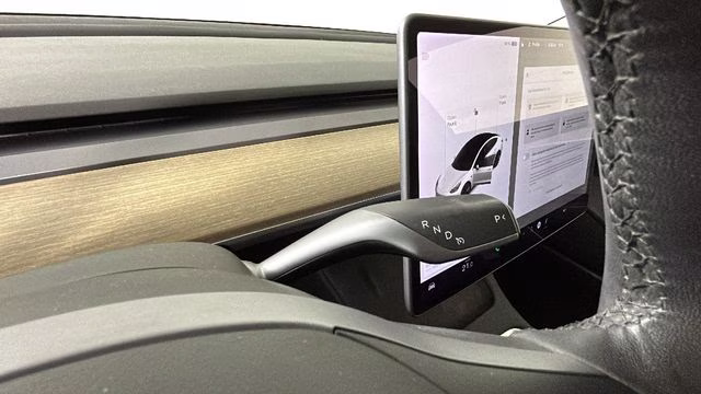 2021 Pearl White Multi-Coat Tesla Model 3 Standard Range Plus RWD Sedan