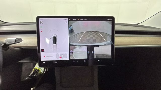 2021 Pearl White Multi-Coat Tesla Model 3 Standard Range Plus RWD Sedan