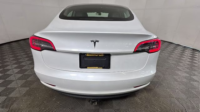 2021 Pearl White Multi-Coat Tesla Model 3 Standard Range Plus RWD Sedan