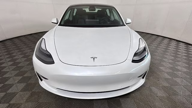 2021 Pearl White Multi-Coat Tesla Model 3 Standard Range Plus RWD Sedan