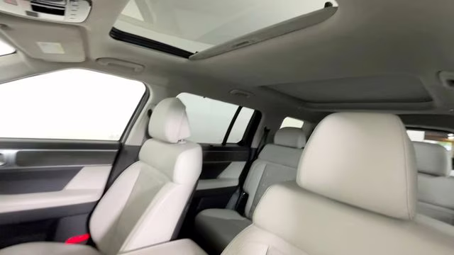 2024 Shimmering Silver Pearl Hyundai Santa Fe Calligraphy AWD SUV