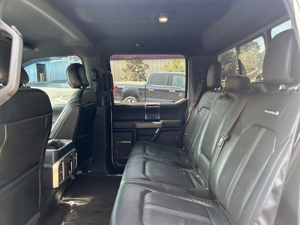 2015 White Platinum Clearcoat Metallic Ford F-150 Platinum 4X4 Truck