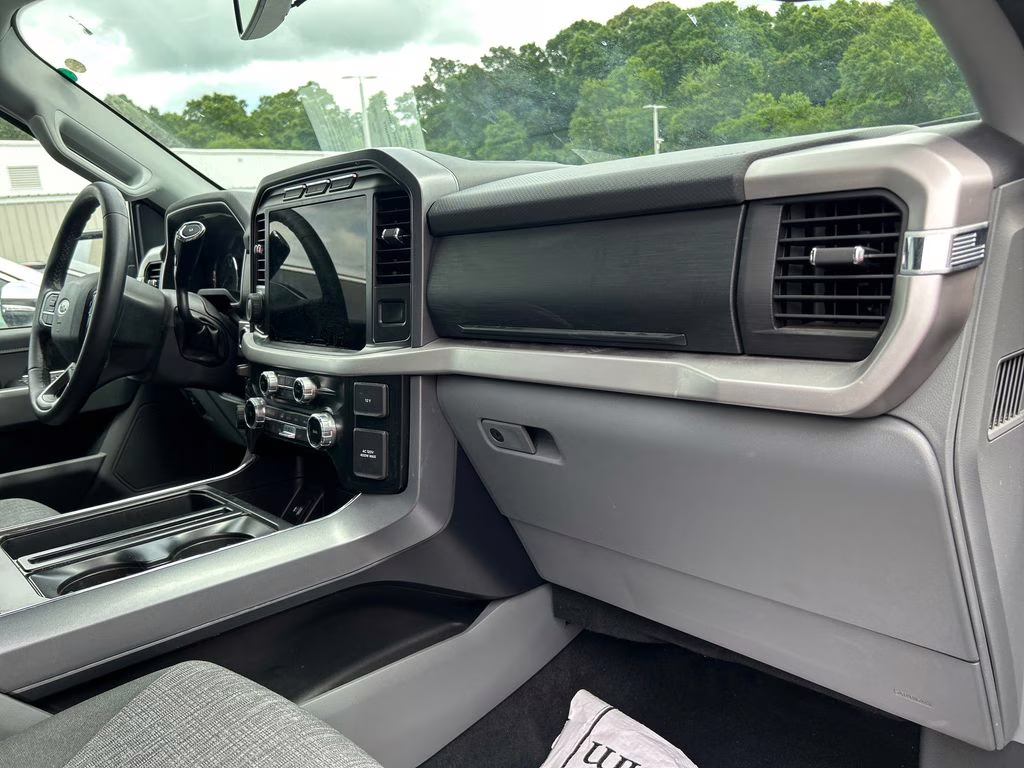 2023 Antimatter Blue Metallic Ford F-150 XLT 4X4 Truck