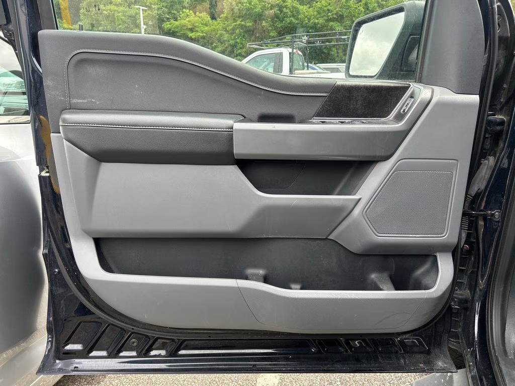 2023 Antimatter Blue Metallic Ford F-150 XLT 4X4 Truck