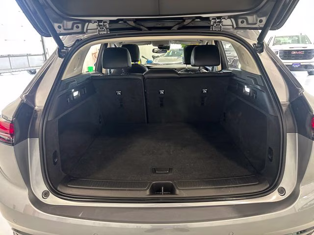 2022 Satin Steel Gray Metallic Buick Envision Essence AWD SUV