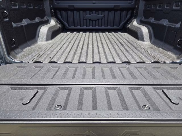 2026 Sterling Gray Metallic Chevrolet Colorado Trail Boss 4X4 Truck