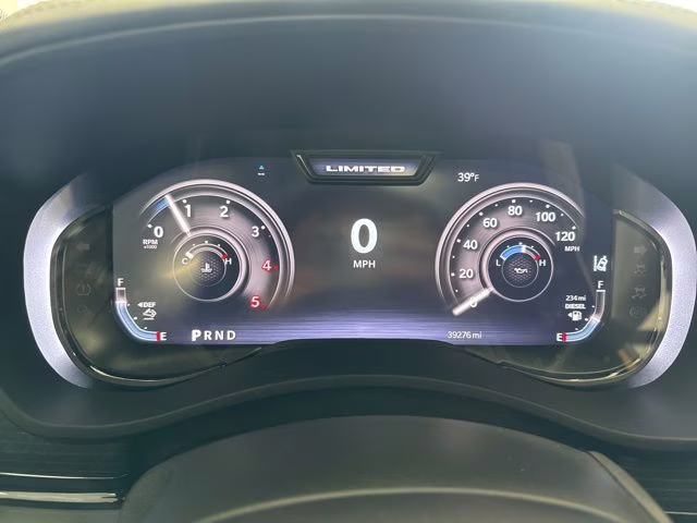 2023 Diamond Black Crystal Pearlcoat Ram 3500 Limited 4X4 Truck