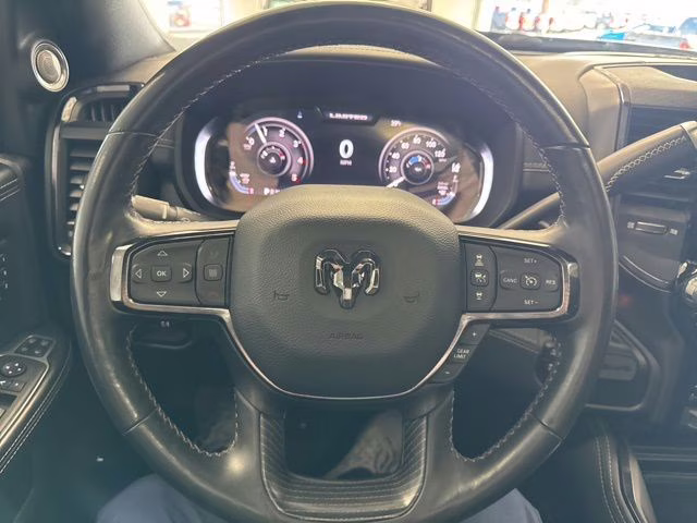 2023 Diamond Black Crystal Pearlcoat Ram 3500 Limited 4X4 Truck