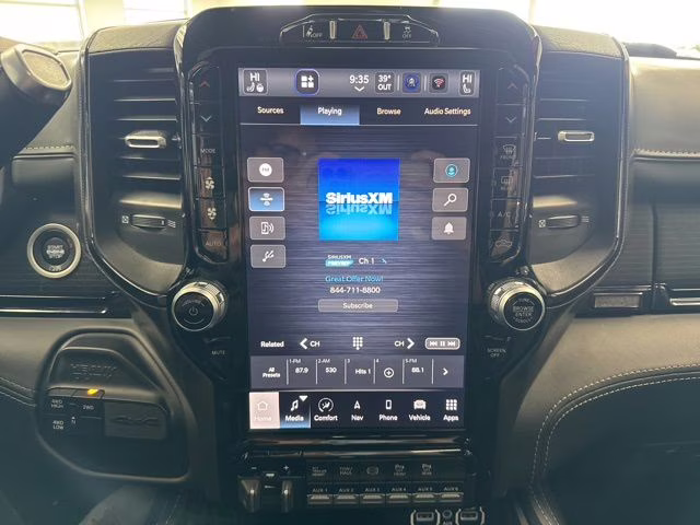 2023 Diamond Black Crystal Pearlcoat Ram 3500 Limited 4X4 Truck