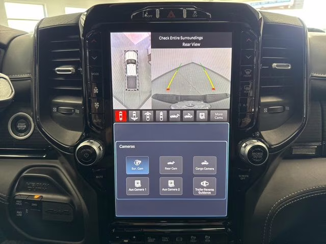 2023 Diamond Black Crystal Pearlcoat Ram 3500 Limited 4X4 Truck