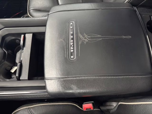 2023 Diamond Black Crystal Pearlcoat Ram 3500 Limited 4X4 Truck