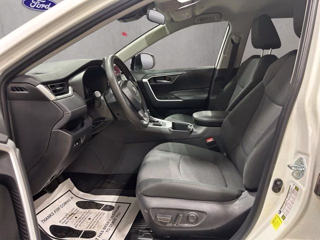 2025 Ice Cap Toyota RAV4 XLE AWD SUV