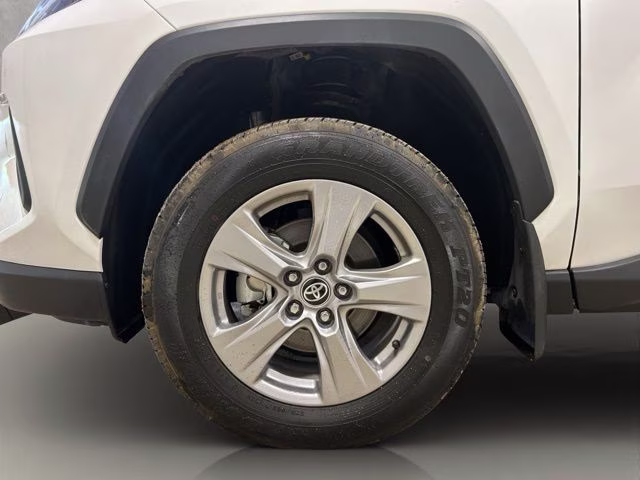 2025 Ice Cap Toyota RAV4 XLE AWD SUV