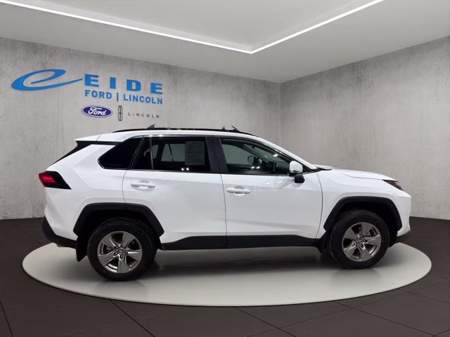 2025 Ice Cap Toyota RAV4 XLE AWD SUV