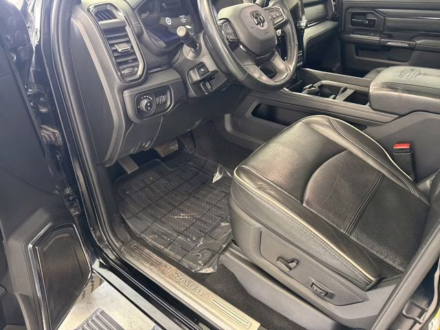 2023 Diamond Black Crystal Pearlcoat Ram 3500 Limited 4X4 Truck