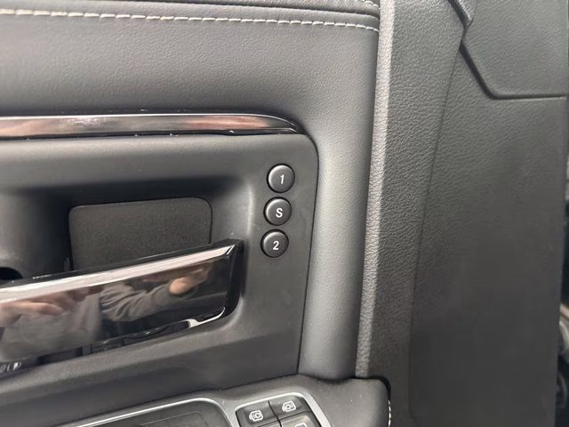 2023 Diamond Black Crystal Pearlcoat Ram 3500 Limited 4X4 Truck
